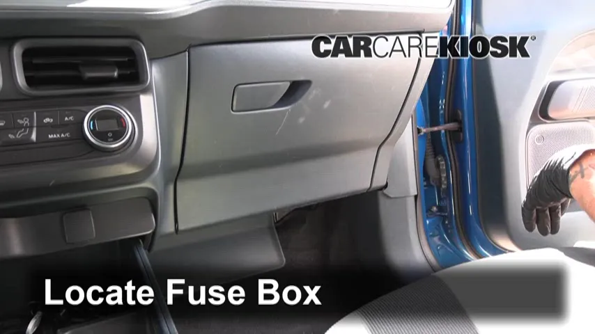 2022 Ford Maverick XL 2.0L 4 Cyl. Turbo Fusible (interior)